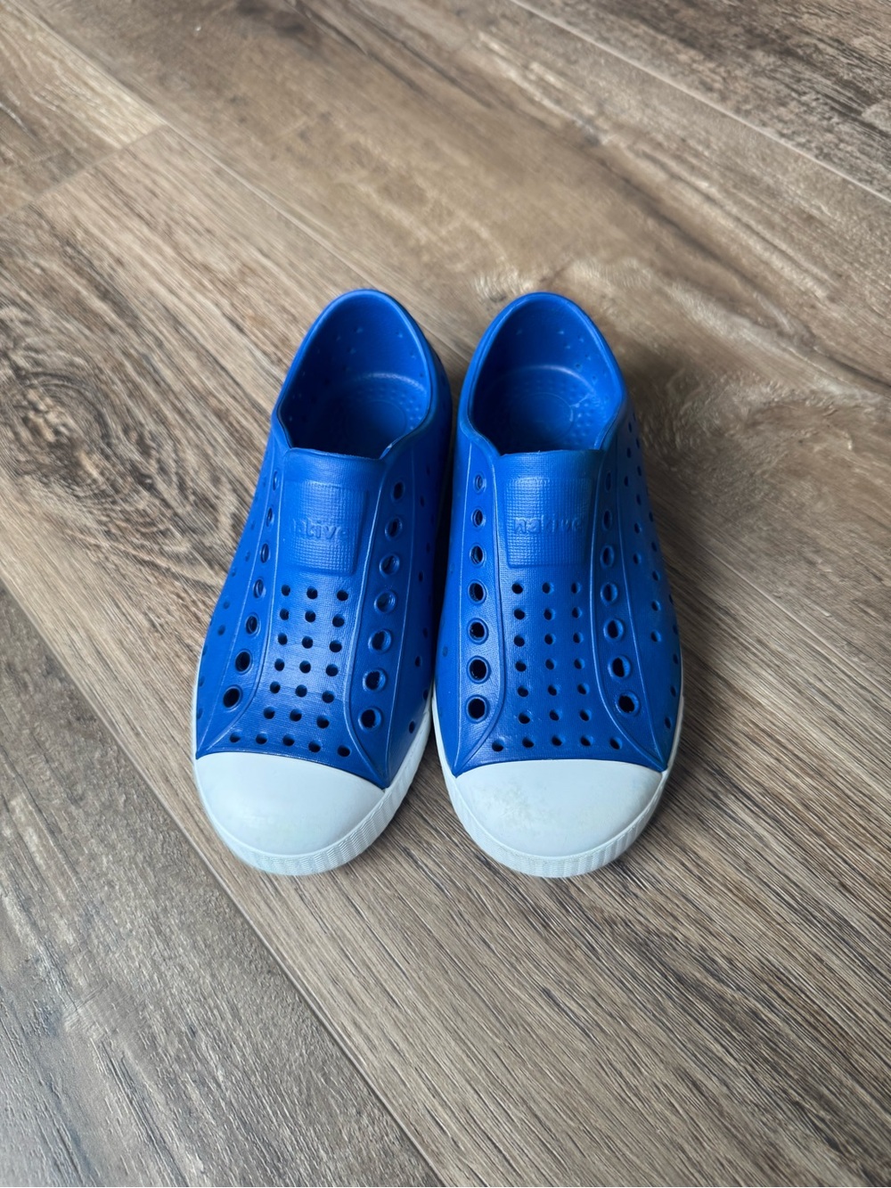 Native Kids Blue Water Slip-On Shoes with White Toe Cap